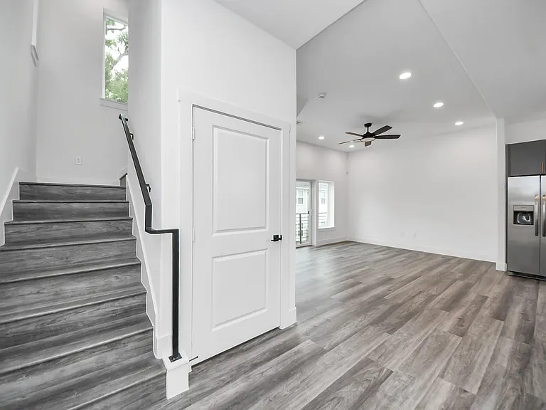 2709 Dennis St — Photo 26