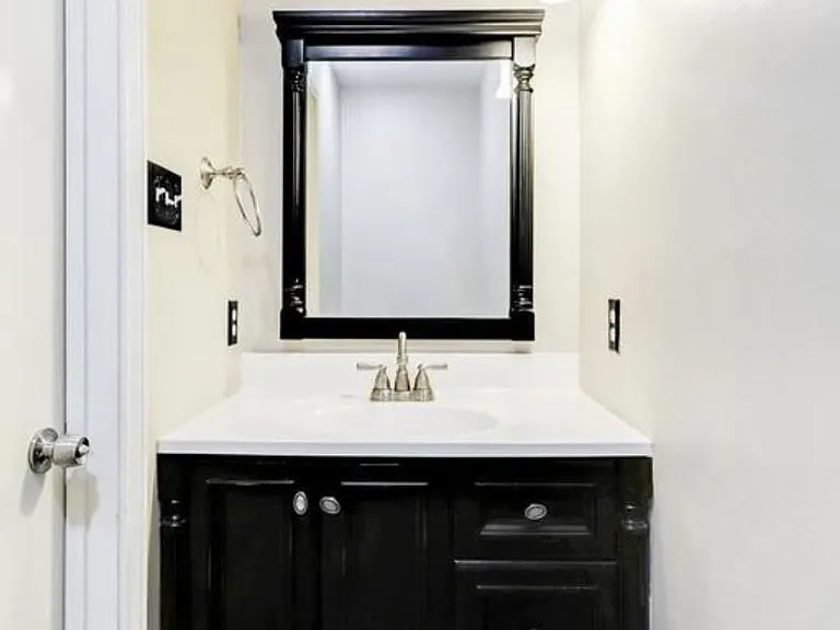 5968 Woodway Place Ct — Photo 12