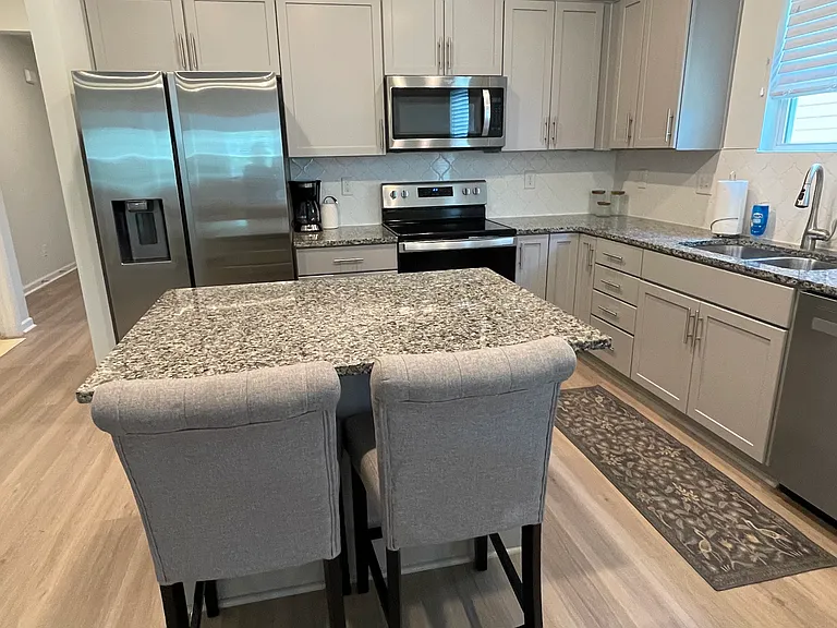 2828 Campanella Dr — Photo 15