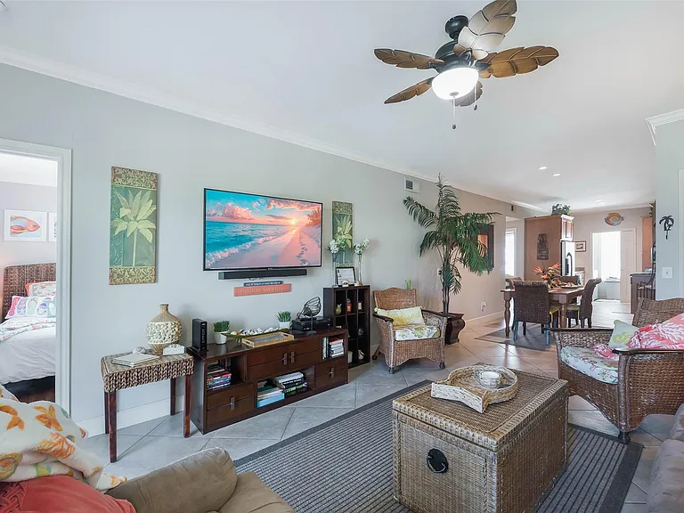 7000 Seawall Blvd #524 — Photo 10