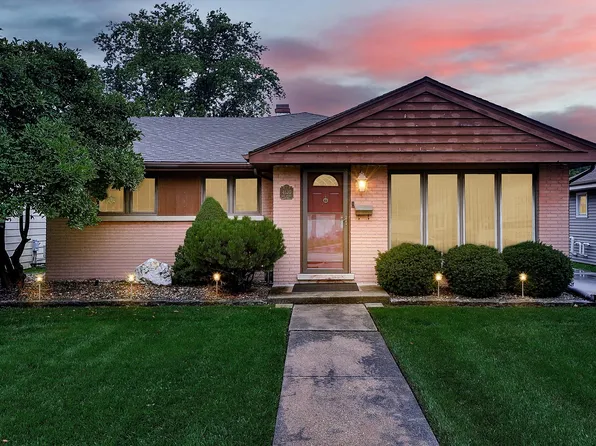 4130 Oak Ave, Brookfield, IL 60513