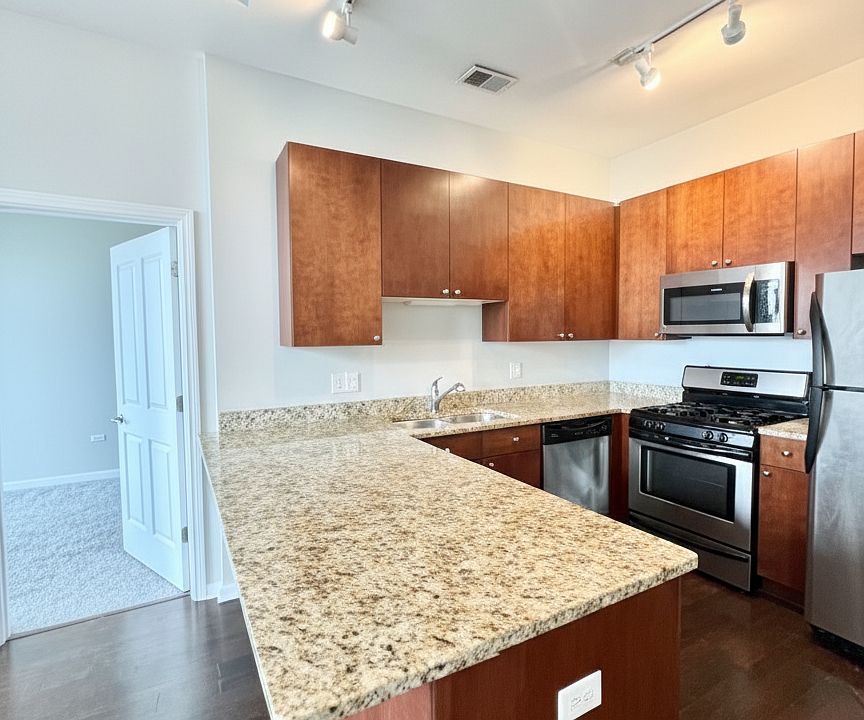 1st image of 1465 S Michigan Ave #1507
