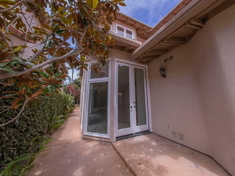 9756 Keeneland Row — Photo 31