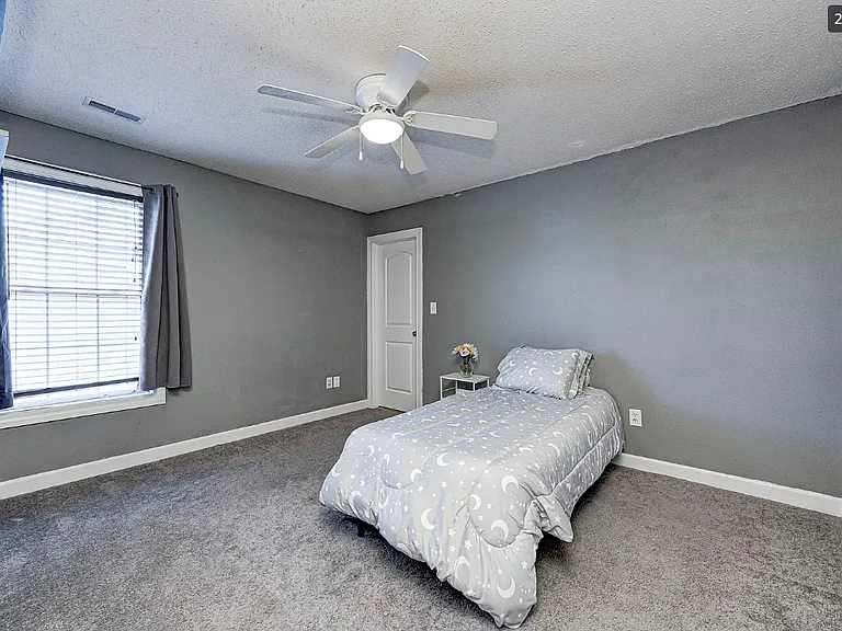 7129 Dublin Ln — Photo 10
