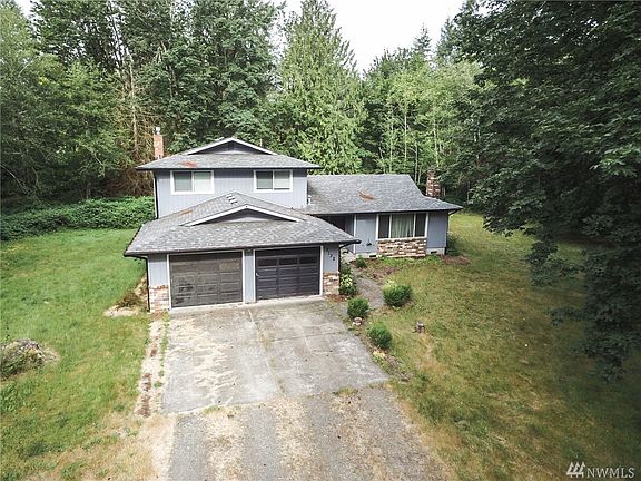 2nd image of 2132 Lorraine Dr SE