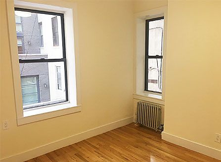 2nd image of 155 Ridge St APT 2G