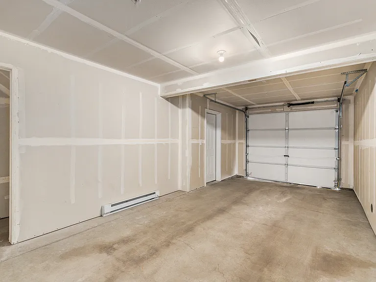 Blue Point Apartments — Photo 20