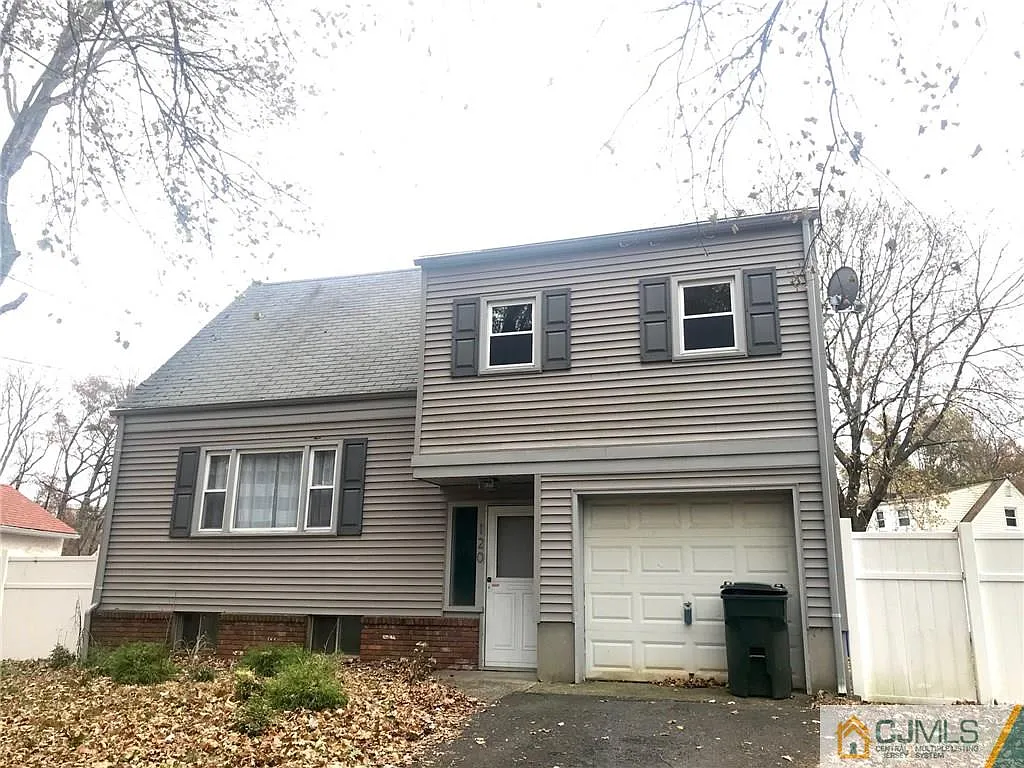 120 Pearl Pl photo 1