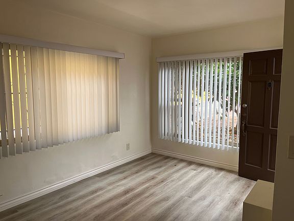 5th image of 3925-35 Alabama St #3925