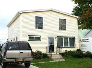 57 Oakview Dr, Tonawanda, NY 14150