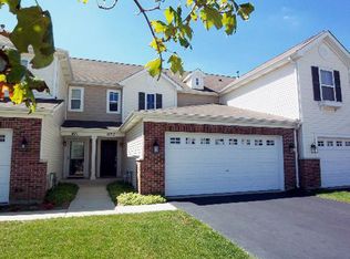 673 Acadia Cir, Crystal Lake, IL 60014