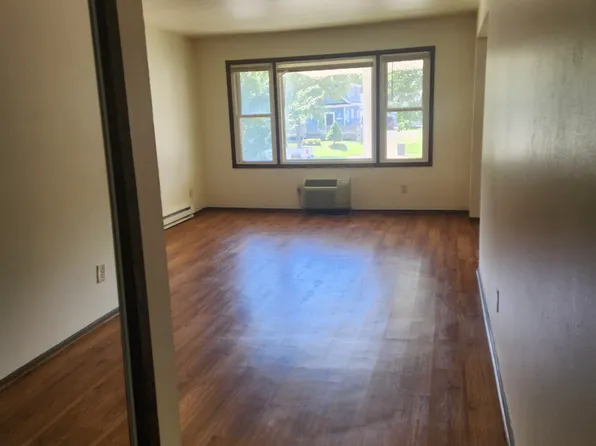 4224 W Howard Ave #5, Milwaukee, WI 53221