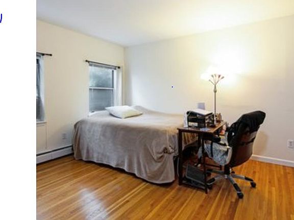 3rd image of 384 Warburton Ave APT 1A