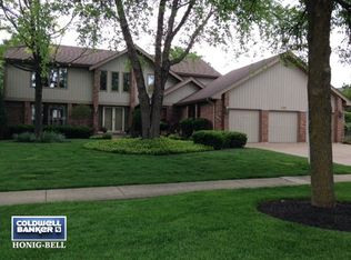 1191 W Tamarack Dr, Hoffman Estates, IL 60010