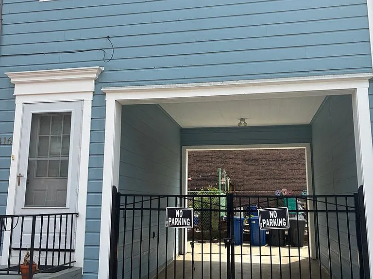 4416 Plummer St — Photo 1