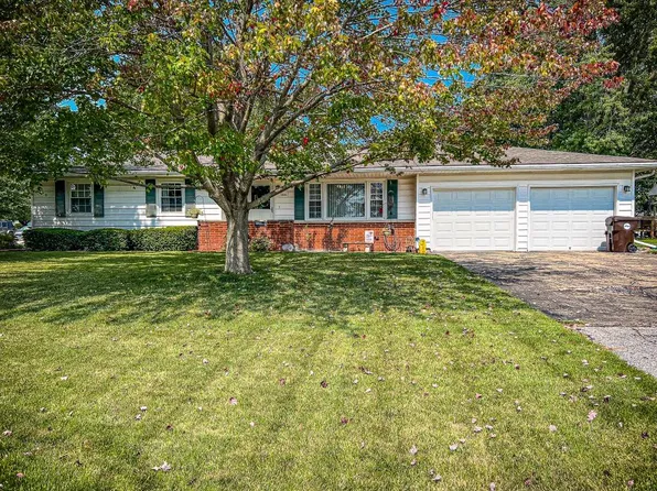366 Curtis St, Pittsfield, IL 62363