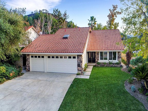 2nd image of 28734 Colina Vista St