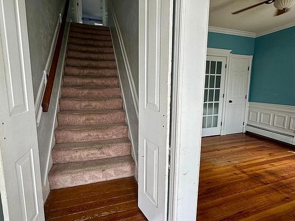 5th image of 440 N Railroad St