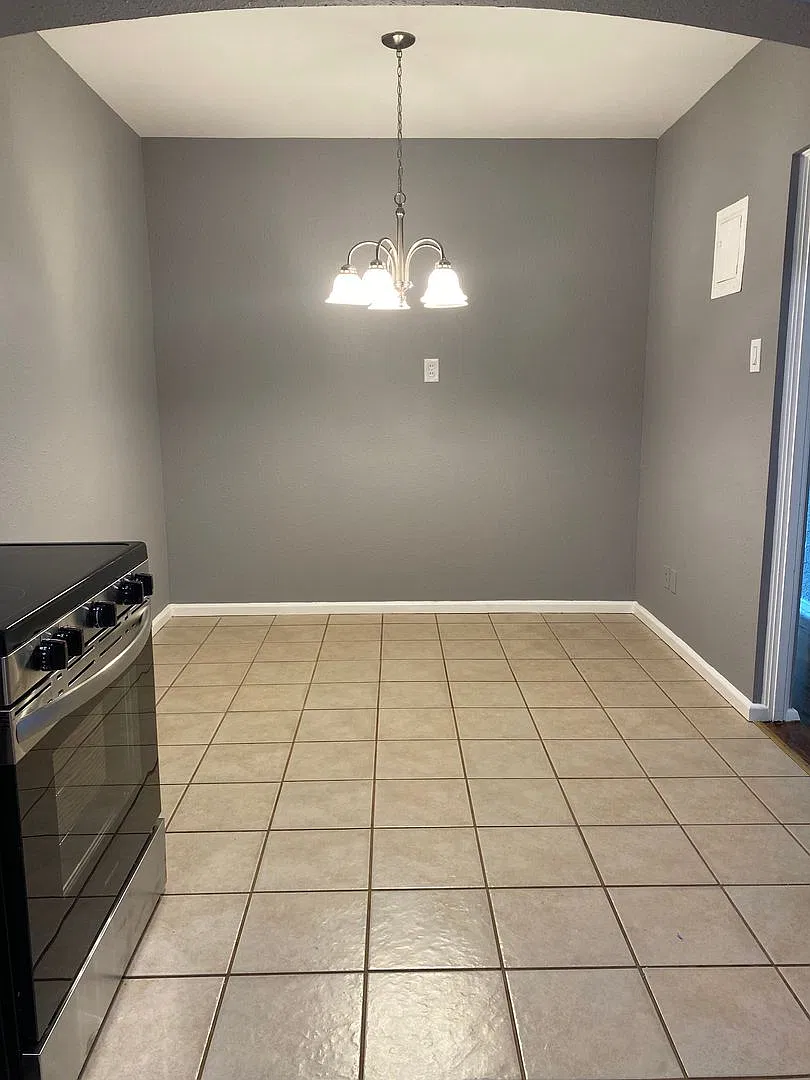 Wilmington 3815-3819 — Photo 3