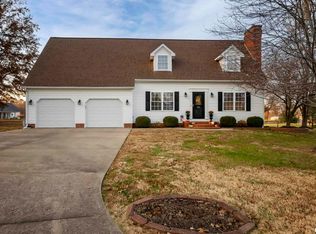 1505 Saint Andrews Pl, Herrin, IL 62948