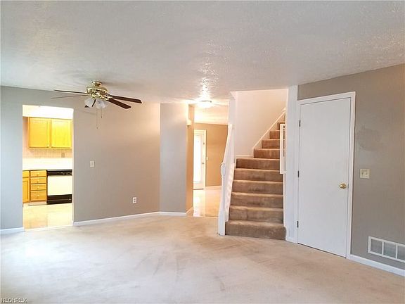4th image of 2148 Stonehenge Cir