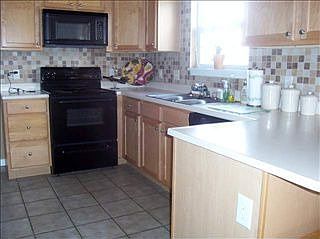 5th image of 4027 Druze Ave