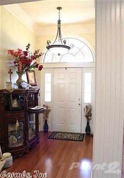 Polly cove crown moulding.