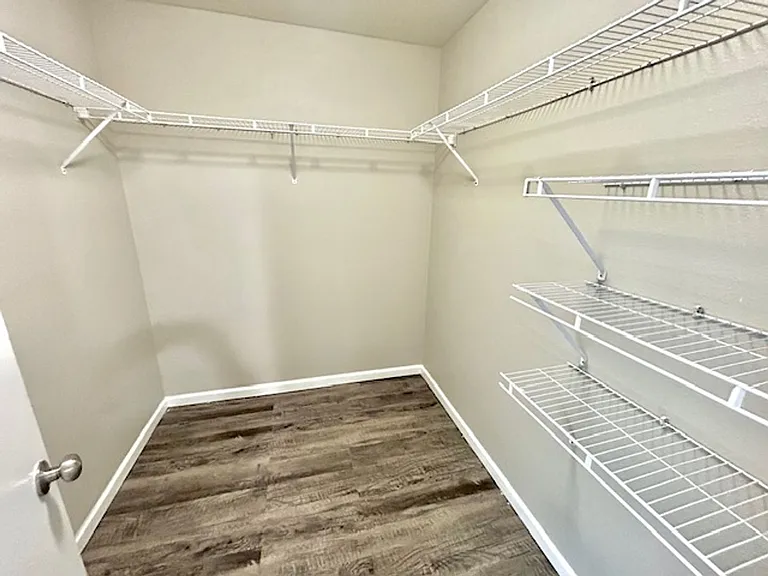 228 Dormont Dr NE — Photo 11