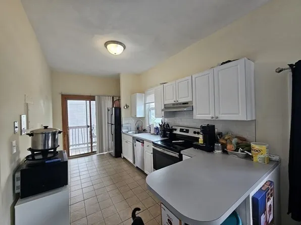 464 Meridian St #B, East Boston, MA 02128