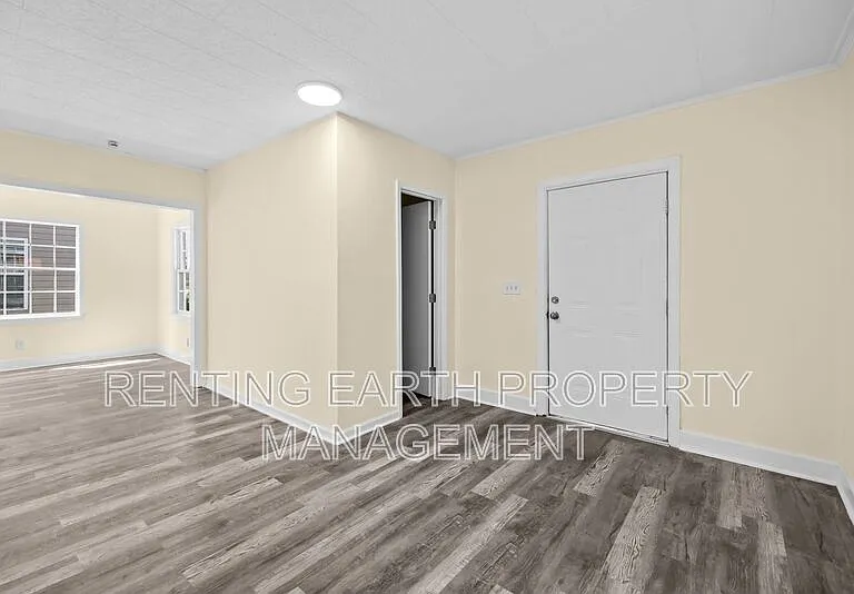 2617 Avenue K — Photo 9