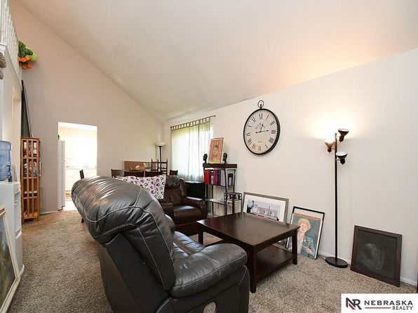 omaha-nebraska-75767315 picture