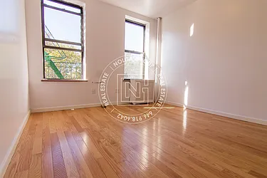 Rented by Nolita Group