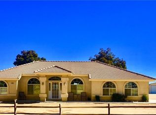 11033 Valle Vista Rd, Phelan, CA 92371
