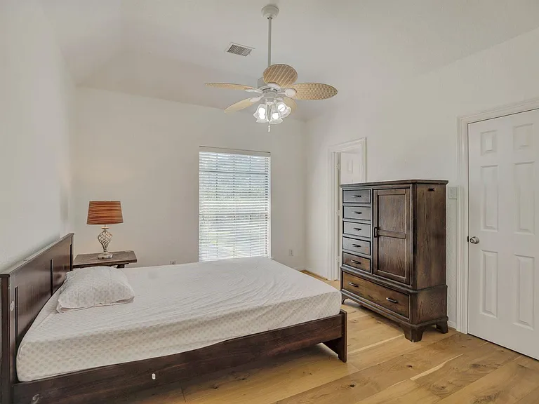 301 Winding Oak Ln S — Photo 22