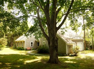 39 Round Pond Rd, Marstons Mills, MA 02648