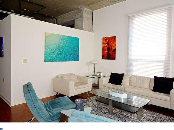2nd image of 113 N Bread St APT 6A