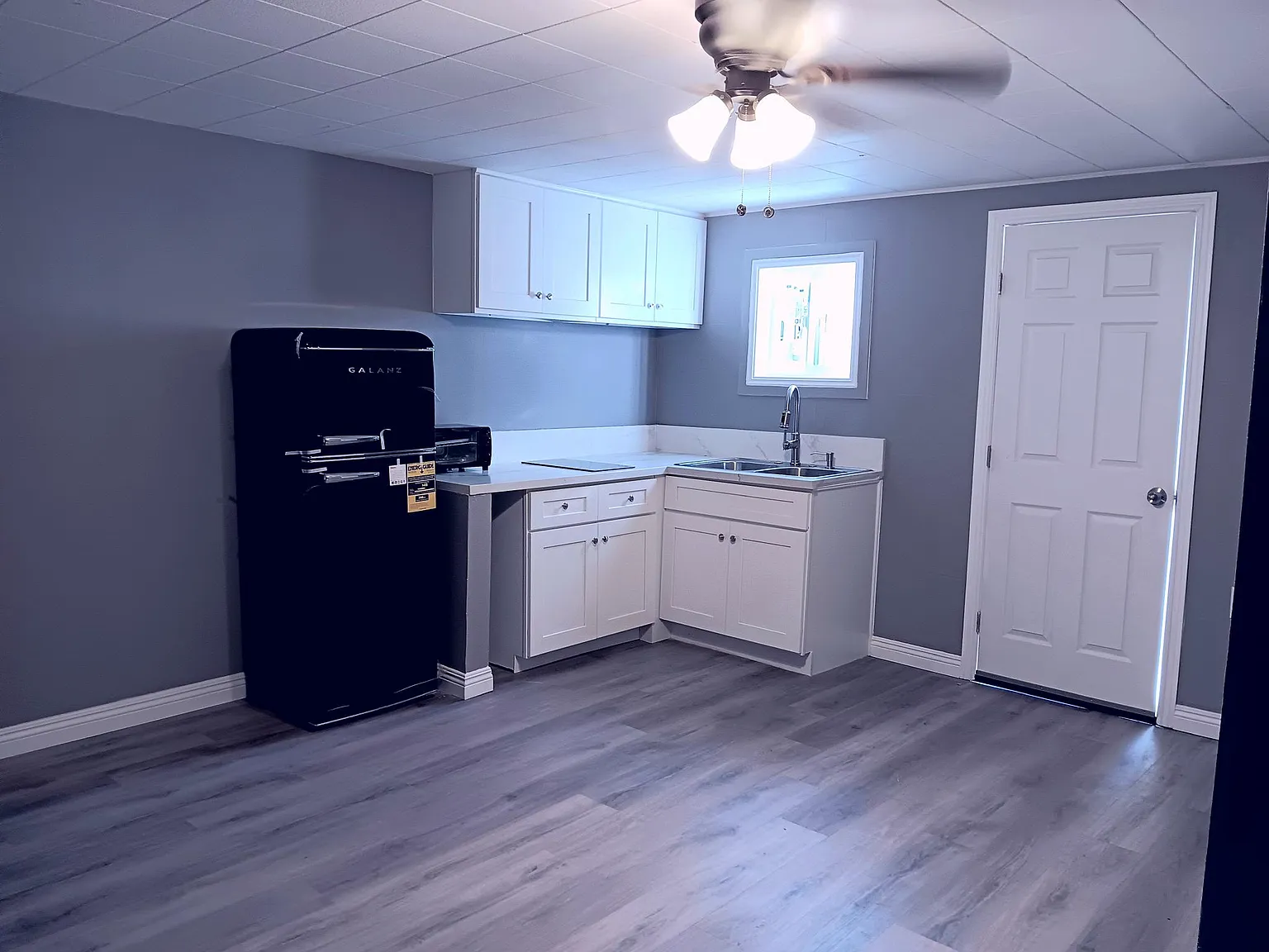 Studio, 600 sqft, $1,550 — Photo 2