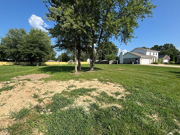 3rd image of 5654 N Vinton Hills Dr