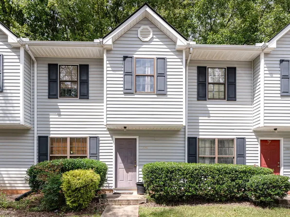 1006 Parkthrough St, Cary, NC 27511