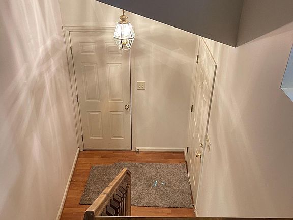 5th image of 2504 Knightsbridge Ln