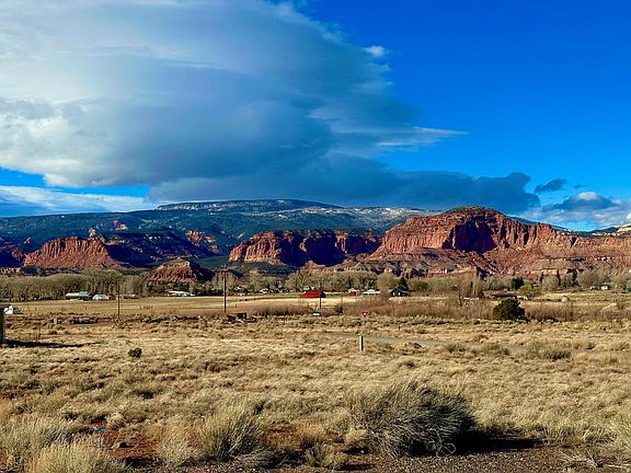 5th image of S Cougar Ridge Rd