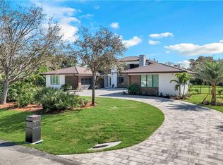 18 Caribbean Rd, Naples, FL 34108