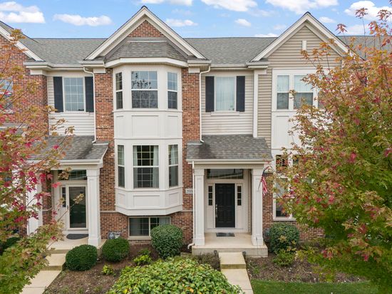 28W068 Shelburne Farms Dr, Winfield, IL 60190