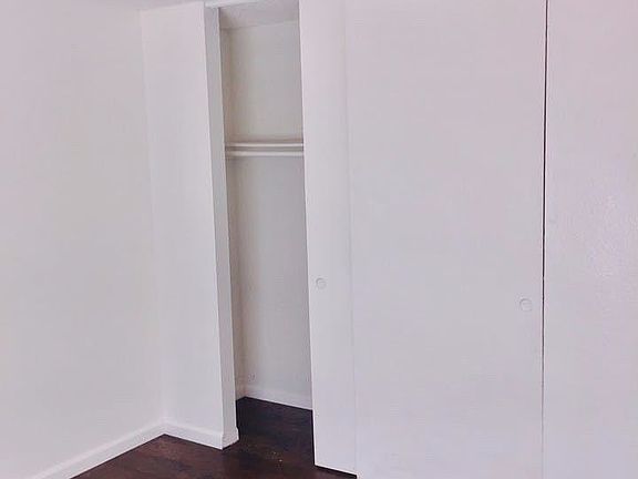 5th image of 575 Moss St APT 1