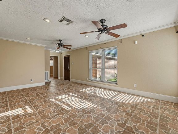 5th image of 5211 Court Rd