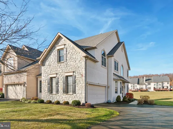 6 Kingston Cir, Exton, PA 19341