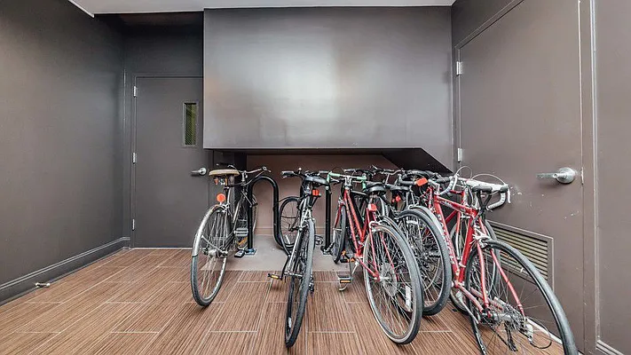 Rented by Nooklyn NYC LLC | media 48