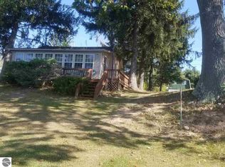 5846 Orchard St, Hale, MI 48739