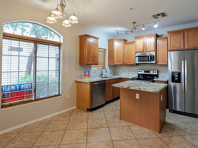 2727 N Price Rd #19 — Photo 11