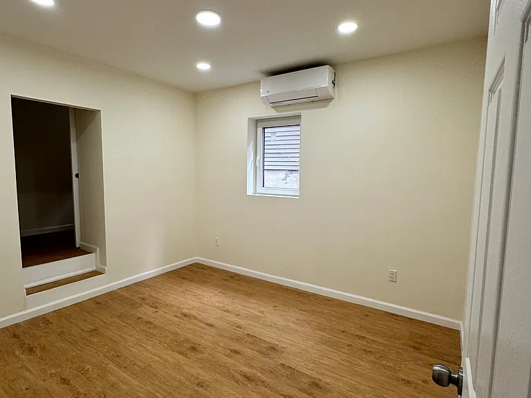 92 Bloomfield Ave #1 — Photo 8